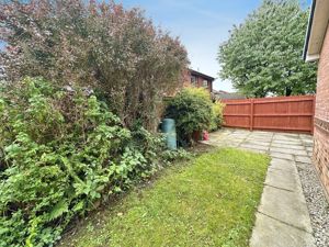 Side Garden - click for photo gallery
